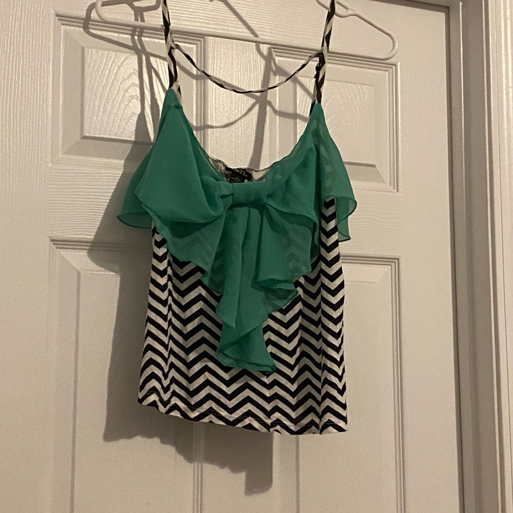 Rue21 Black & White Chevron Cami with Green Ruffle